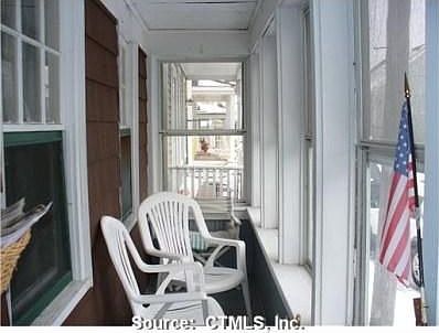 5th image of 10 School St