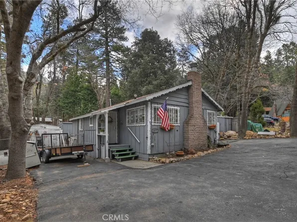 477 Pyramid Dr, Crestline, CA 92325