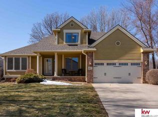 4950 S 174th St, Omaha, NE 68135