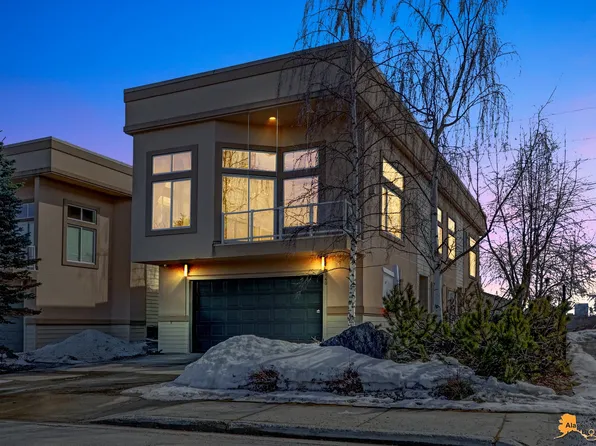 140 W 10th Ave APT 1, Anchorage, AK 99501