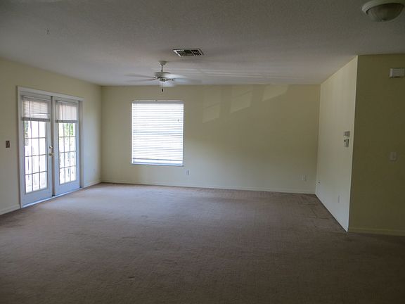5th image of 2801 E Washington St #B