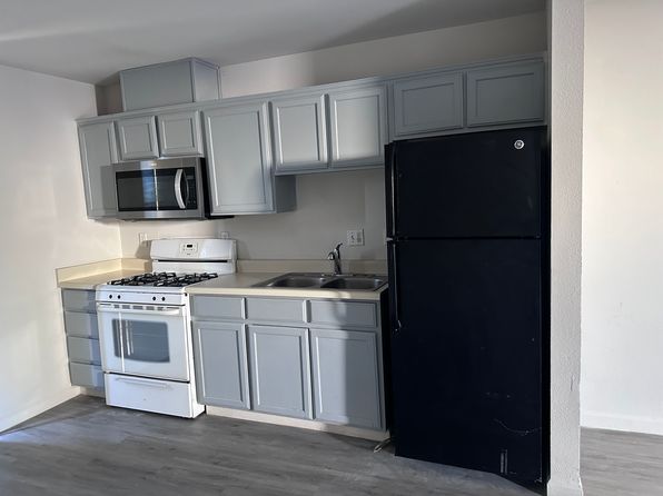 276 W 6th St #C