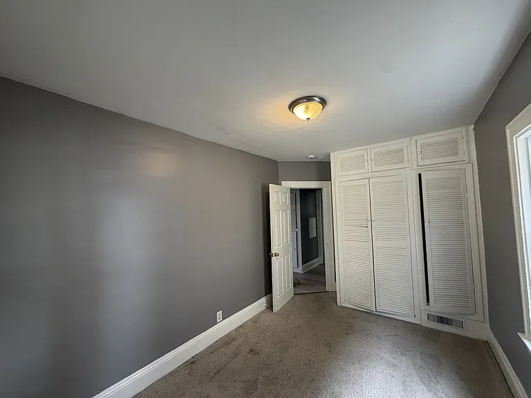 3235 W 121st St — Photo 9