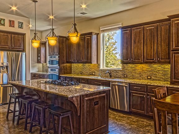 3rd image of 19103 Breezeway Cove Dr