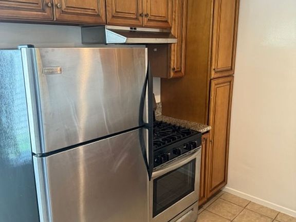 5th image of 1257 12th St APT 4