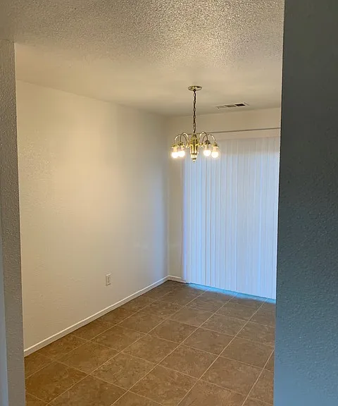 950 W McIntire Ave — Photo 6