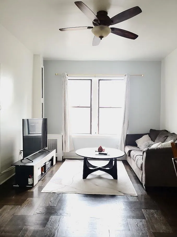 3 bed, 1094 sqft, $2,950 — Photo 2
