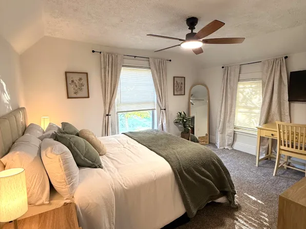 37 Caledonia St NE #2, Grand Rapids, MI 49505