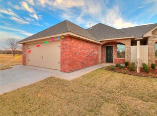 232 W Coffee Creek Rd, Edmond, OK 73025