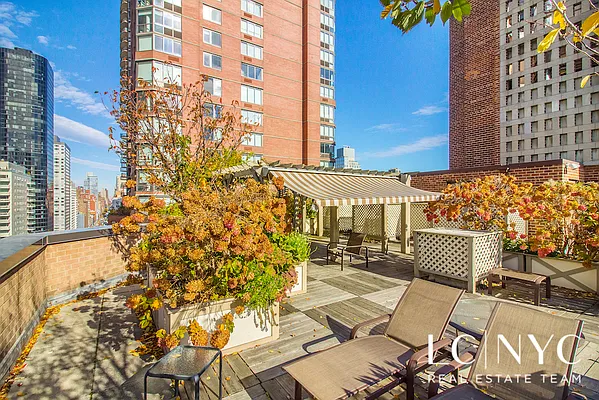 Sold by Keller Williams NYC | media 10