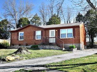 1309 Heatherbourne Dr, La Grange, KY 40031
