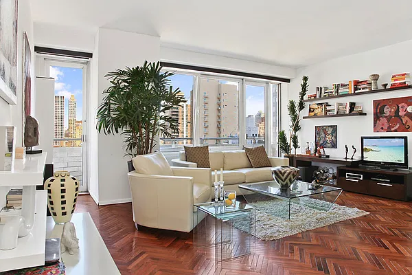 Sold by Corcoran | media 3