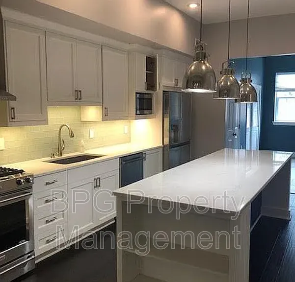 1027 7th St NE — Photo 20