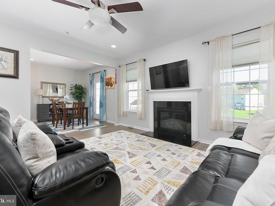 1st image of 176 Sills Ln