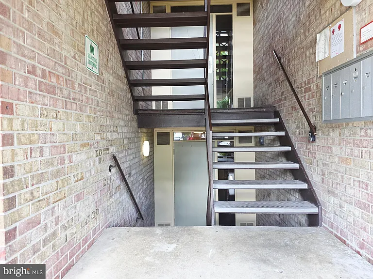 7316 Donnell Pl #B-2 — Photo 25