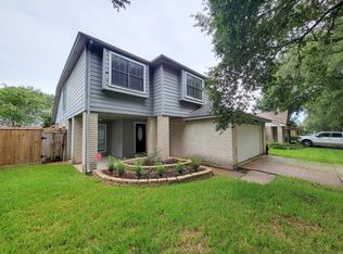 2118 Creekshire Dr, Sugar Land, TX 77478
