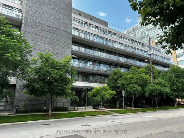 8 Fieldway Rd #616, Toronto, ON M8Z 0C3