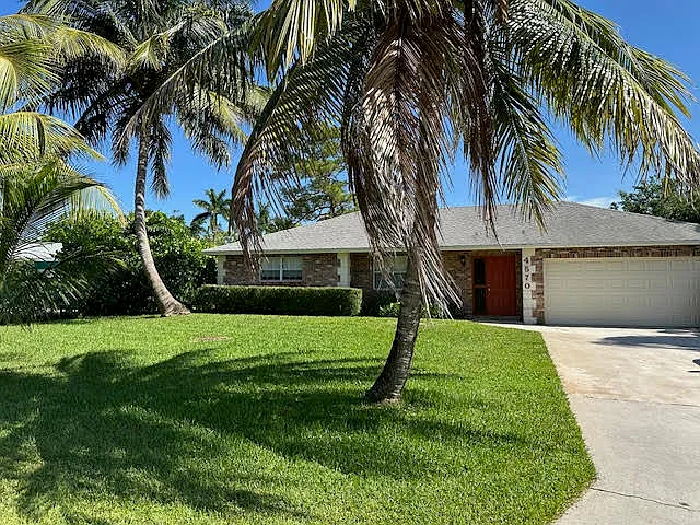 3 bed, 2.0 bath, 1422 sqft, $3,600 — Photo 2