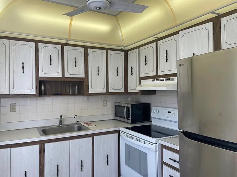 705 Normandy Ln #795 — Photo 3