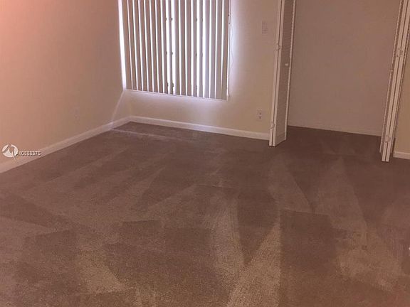 4th image of 3886 Meadow Ln #250