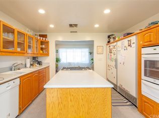869 Governor St, Costa Mesa, CA 92627