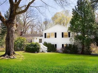 16 Warnock Dr, Westport, CT 06880