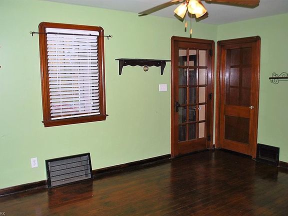 3rd image of 502 Lafayette Blvd