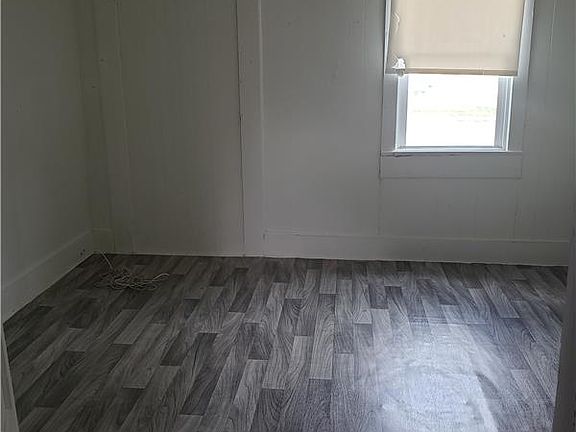 3rd image of 515 Madeline Ave