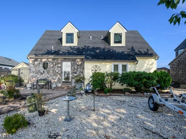 69 Yardarm Ct, Berkeley Twp., NJ 08721