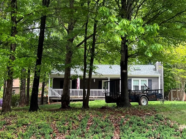 414 Willow Oak Ter, Forest, VA 24551