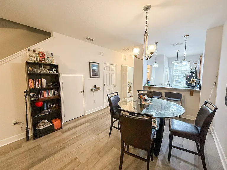 2508 SW 35th Pl #T117 — Photo 4