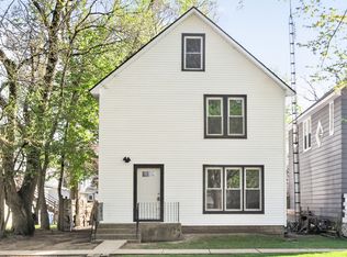 224 E Garden St, Dekalb, IL 60115