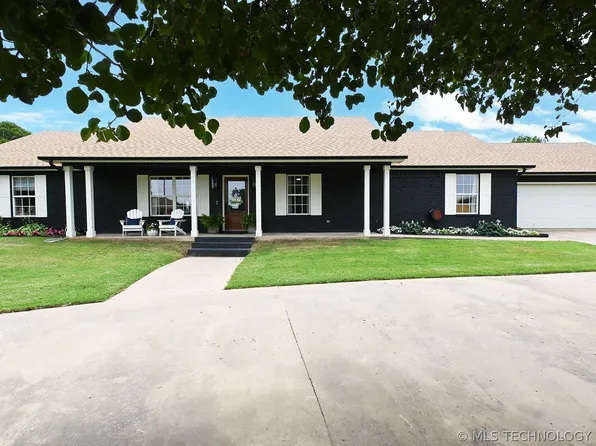106 Park View Dr, Gore, OK 74435