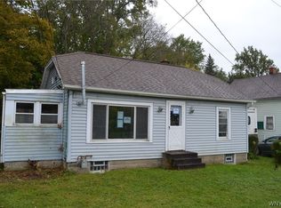 5694 Herman Hill Rd, Hamburg, NY 14075