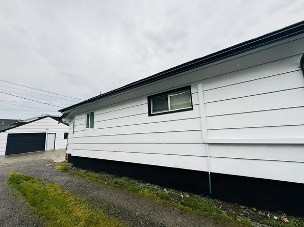 1414 S 38th St, Tacoma, WA 98418