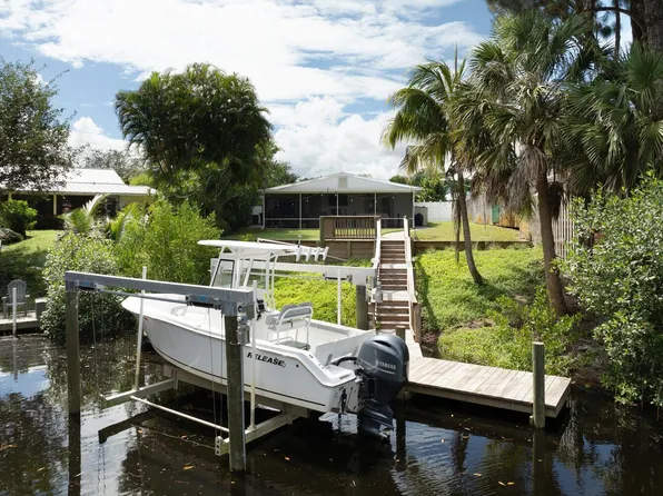 1467 SW Peninsula Lane, Palm City, FL 34990