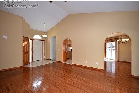 4th image of 909 52nd Ave