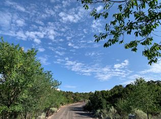 1281 Vallecita Dr, Santa Fe, NM 87501