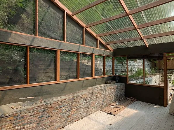 381 Knopp Valley Dr, Winona, MN 55987