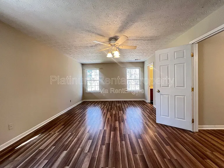 231 Oak Grove Way — Photo 14