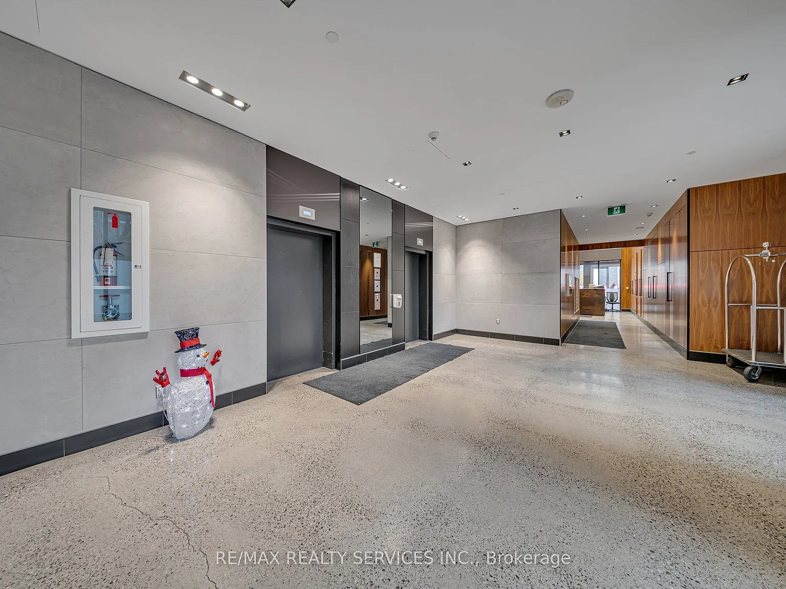 2 bed, $4,800 — Photo 3