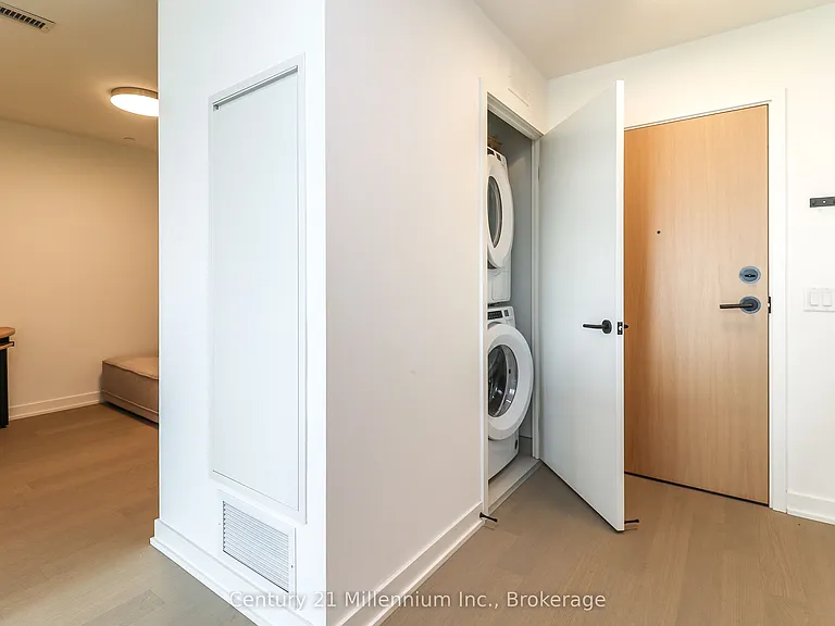 31 Huron St #511 — Photo 6