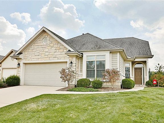 2nd image of 988 Villa Vista Pl