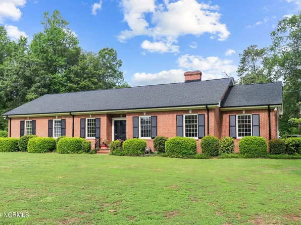 1302 Greenbriar Road, Kinston, NC 28501