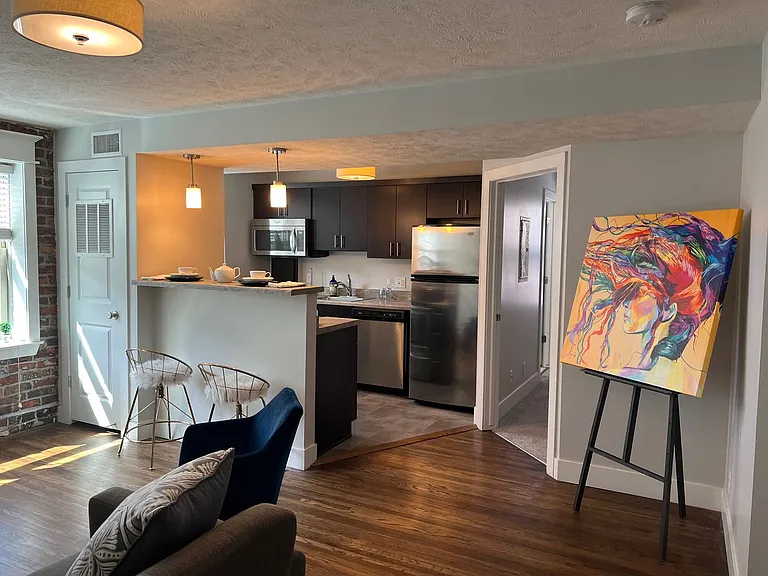 628 Park Ave — Photo 82
