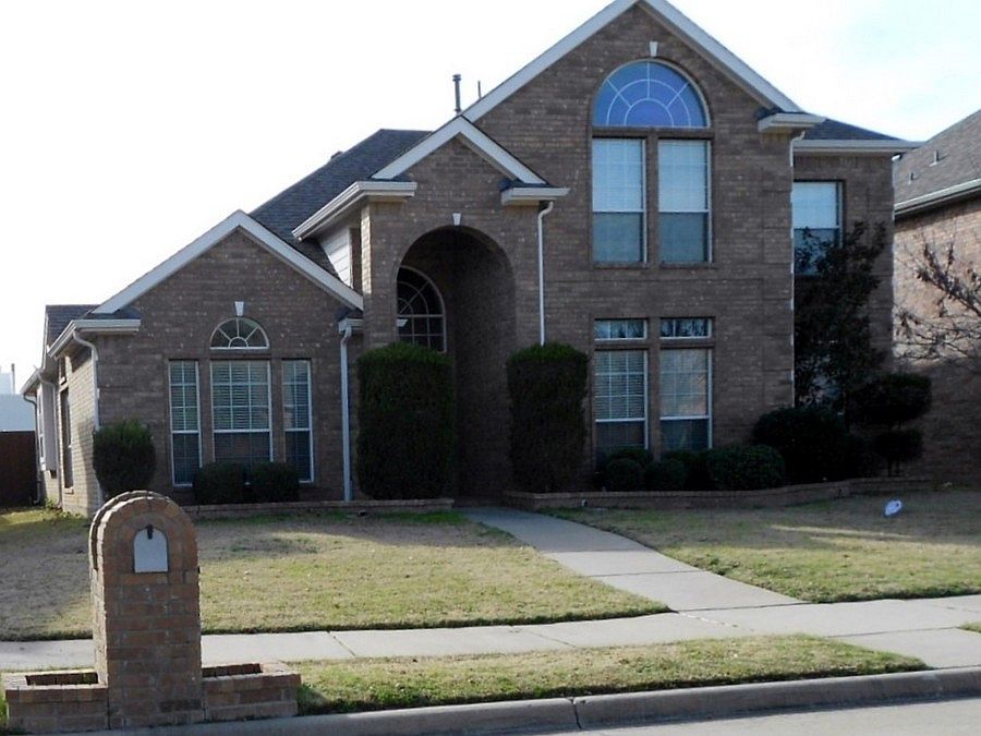 2nd image of 10657 Coach House Ln