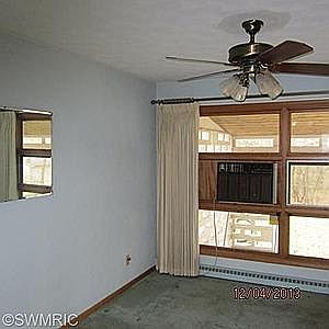 1st image of 32 Maurer Dr