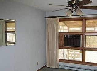 32 Maurer Dr, Battle Creek, MI 49037