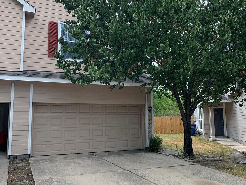1st image of 17255 Oakwood Chase Dr