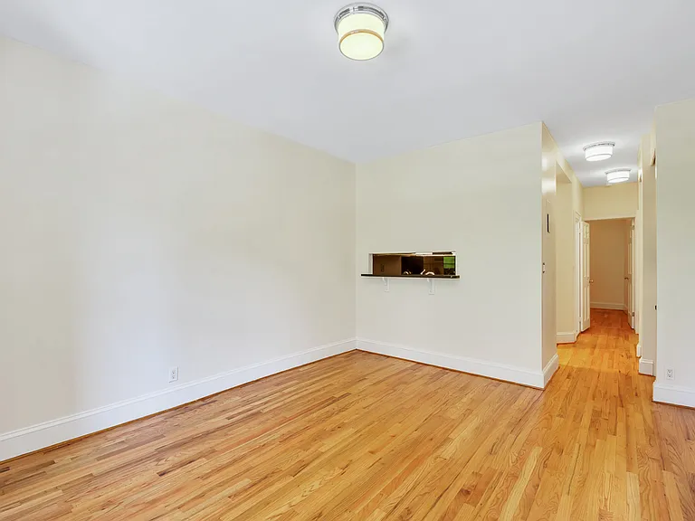1378 York Ave #3B — Photo 3